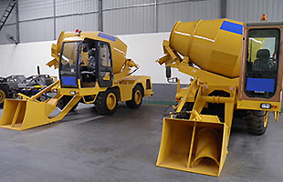 Hamac self-loading mobile concrete mixer