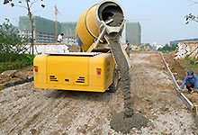 Self-loading Mobile Concrete Mixer