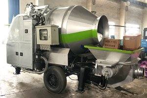 <b>Mezcladora de concreto con motor diesel DHBT15 con bomba en Rusia</b>