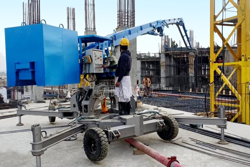 Spider concrete placing boom works in Pakistan