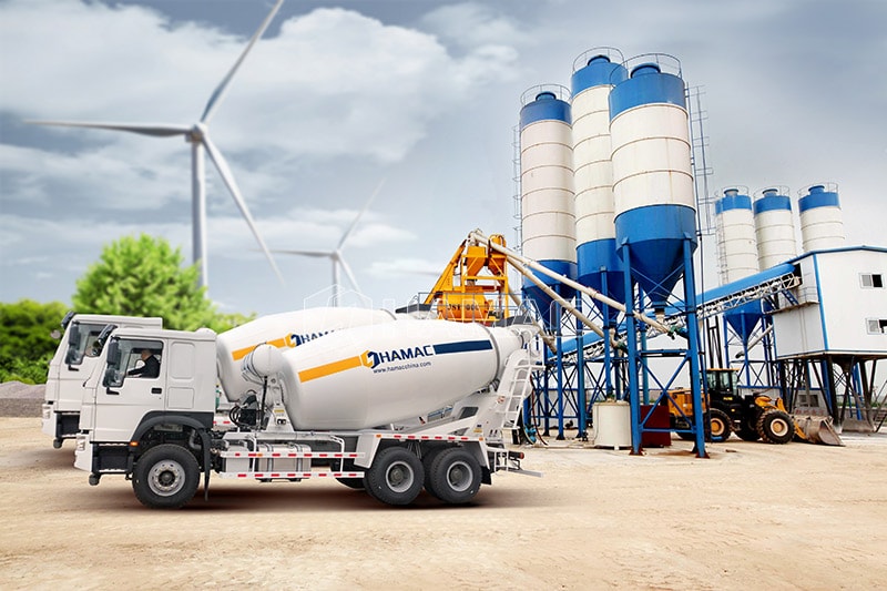 El camión mezclador es un dispositivo que se utiliza para transferir concreto premezclado desde la planta dosificadora hasta el lugar de trabajo